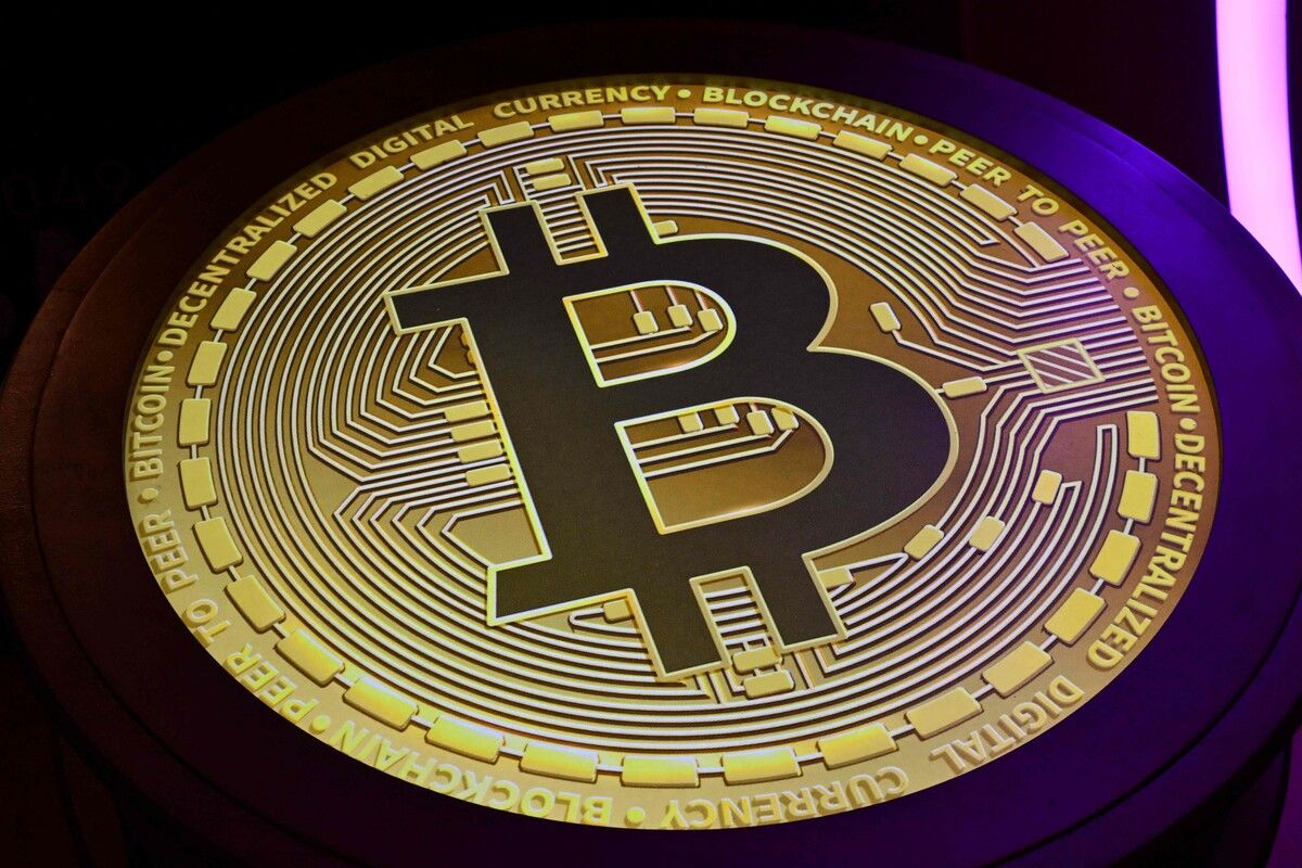 Der Bitcoin setzt seine Rekordjagd mit rasantem Tempo fort.⇒ APA/CACACE