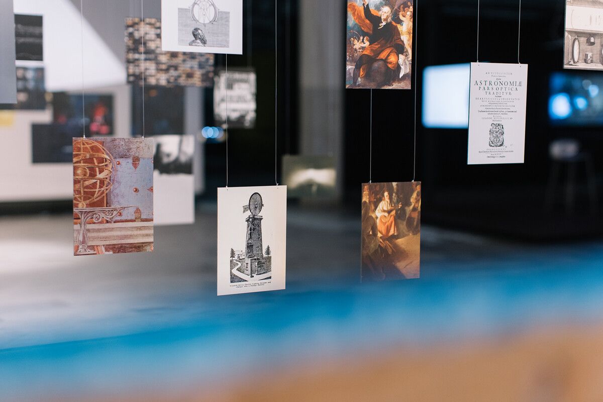 Der Zumtobel-Geschäftsbericht und die Ausstellung “Windows of Light” von Lina Ghotmeh.