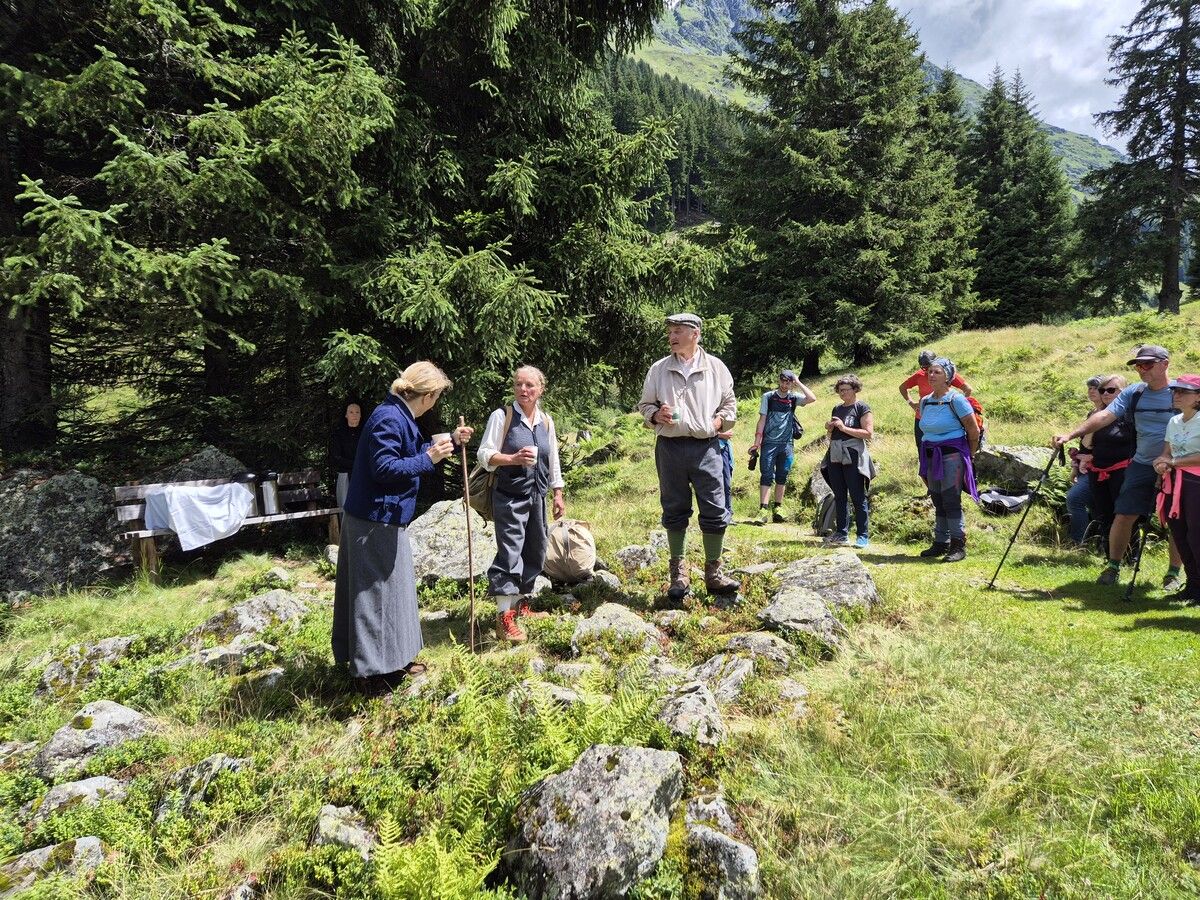Die neue Theaterwanderung „Grenzerfahrungen am Zauberberg” von teatro caprile feierte am Donnerstag Premiere. ⇒VN/JUN