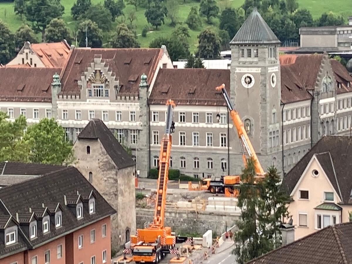 Diese Woche beginnt der Aufbau der Behelfsbrücke – damit kommt es auch zu Einschränkungen auf der Liechtensteiner Straße. ⇒VN