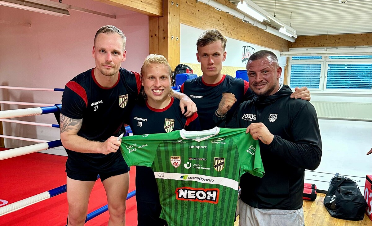 Domenik Schierl, Philip Böhm, Hugo Bauer und Boxing-Coach Matthias „Maki the Lion“ Martic. ⇒LobosfightClub