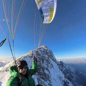 Erster Gleitschirmflug vom Nanga Parbat