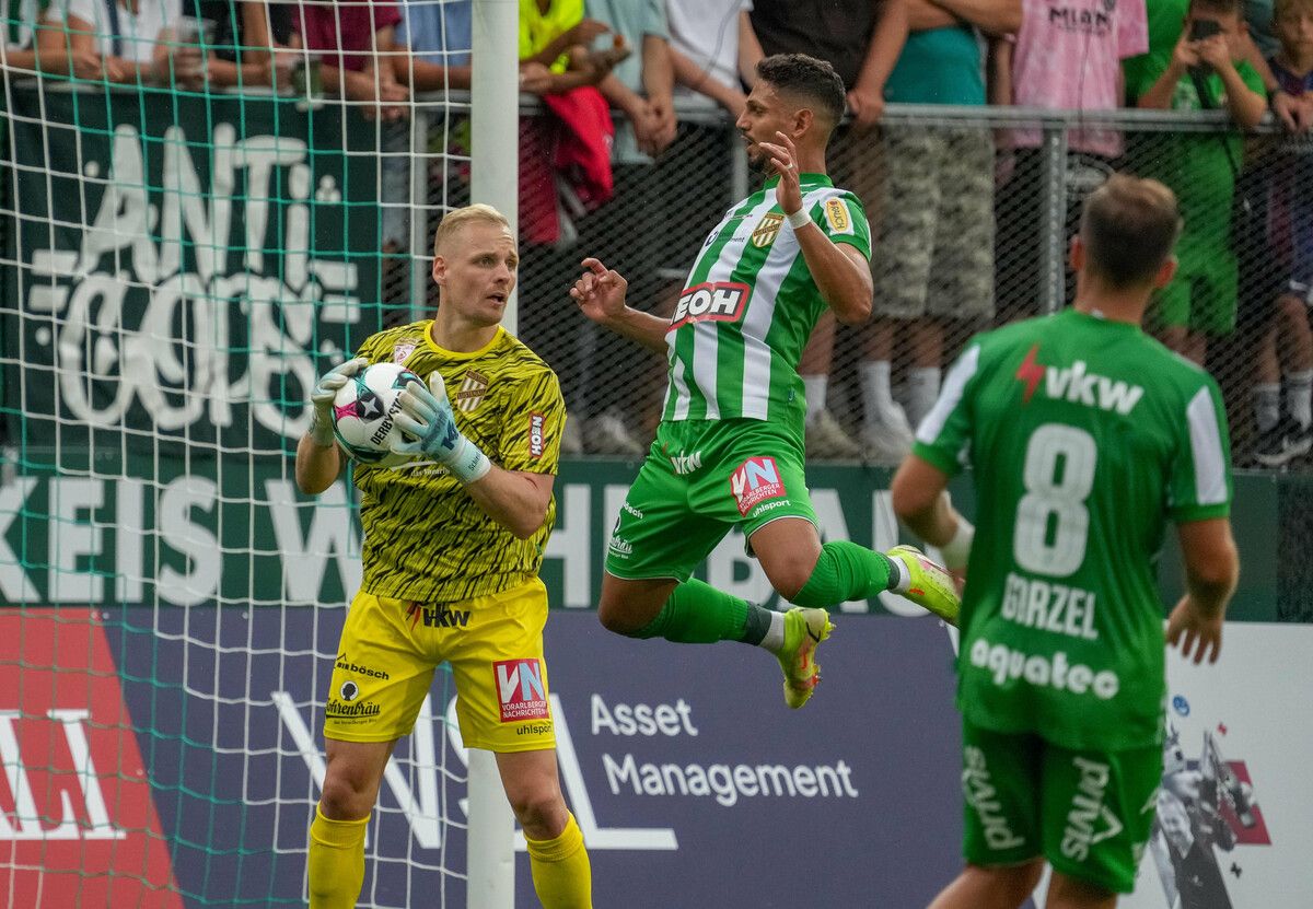 Domenik Schierl ist als Tormann bei der Austria heute gesetzt. Bei den Feldspielern gewährte Coach Markus Mader keinen Einblick, wer von Start weg spielt.⇒stiplovsek