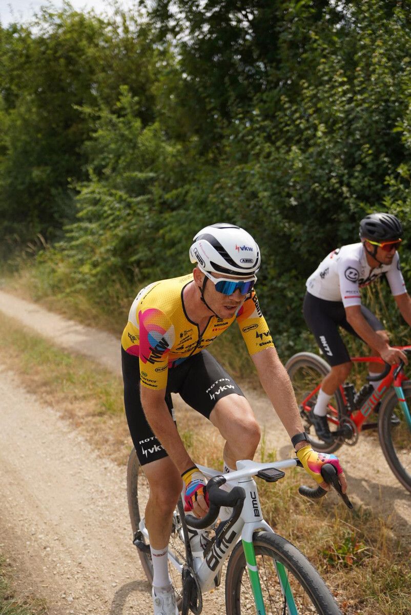 Felix Stehli fuhr beim Gravel-Weltcup in Hegau auf Platz drei.⇒Kaufhold