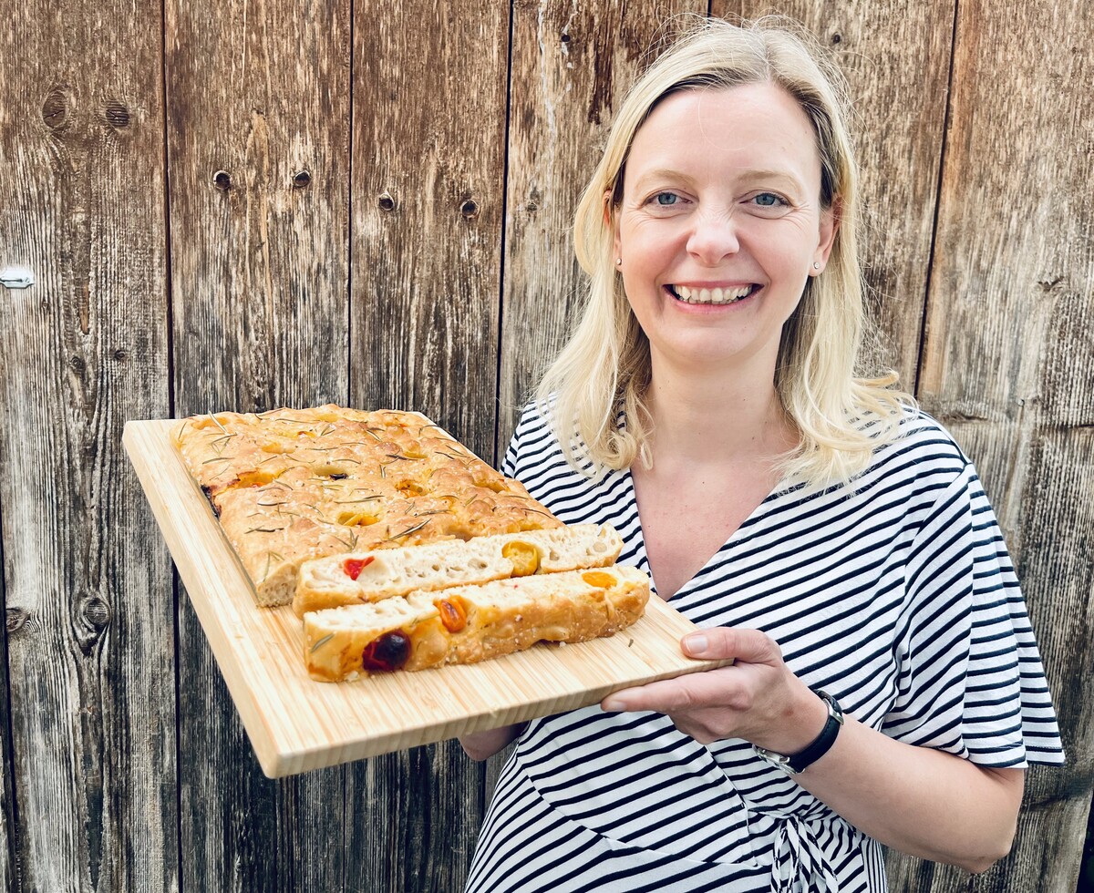 Alexandra Frick präsentiert ein Rezept für eine feine sommerliche Focaccia.