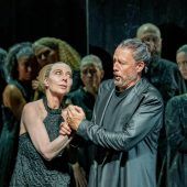 Premiere der Oper im Haus „Œdipe“