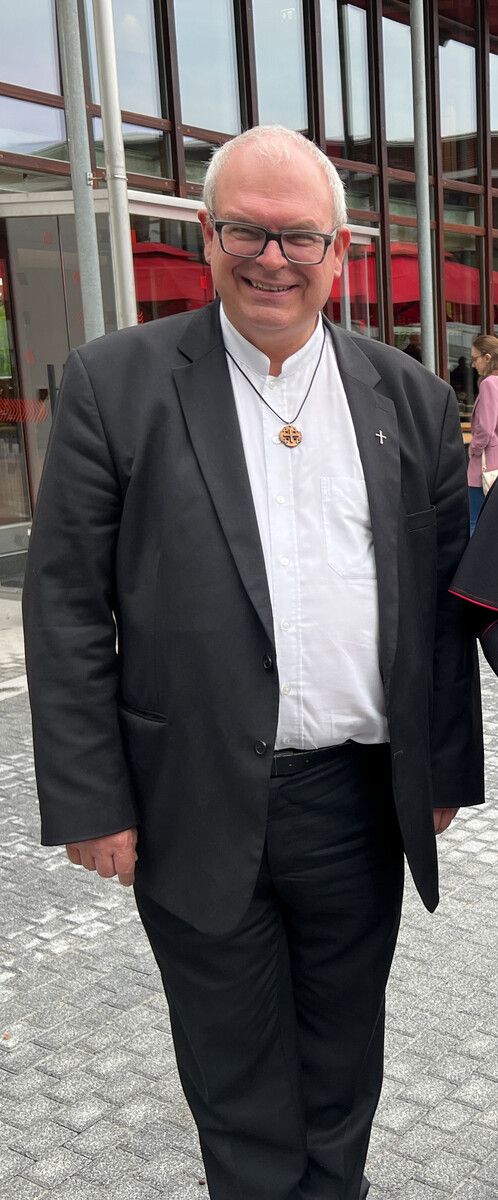 Generalvikar Hubert Lenz über Personalentscheidungen in der Kirche. ⇒VN