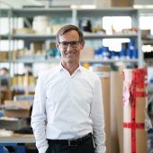 Tecnoseal wächst über die Grenze