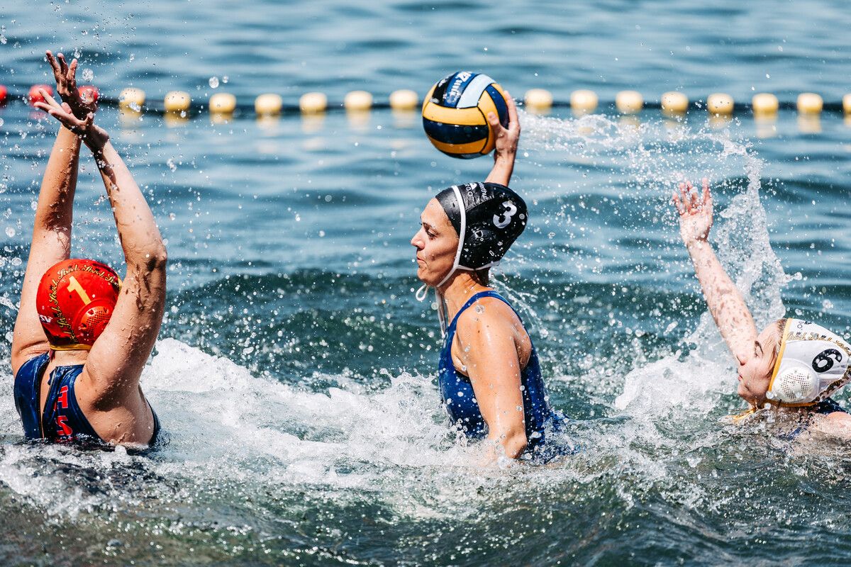 In einem rein deutschen Finalduell setzte sich der SV Poseidon Hamburg mit 10:9 gegen den SSV Esslingen durch und holte nach 2022 den zweiten Sieg beim Bodensee-Cup.⇒SAMS