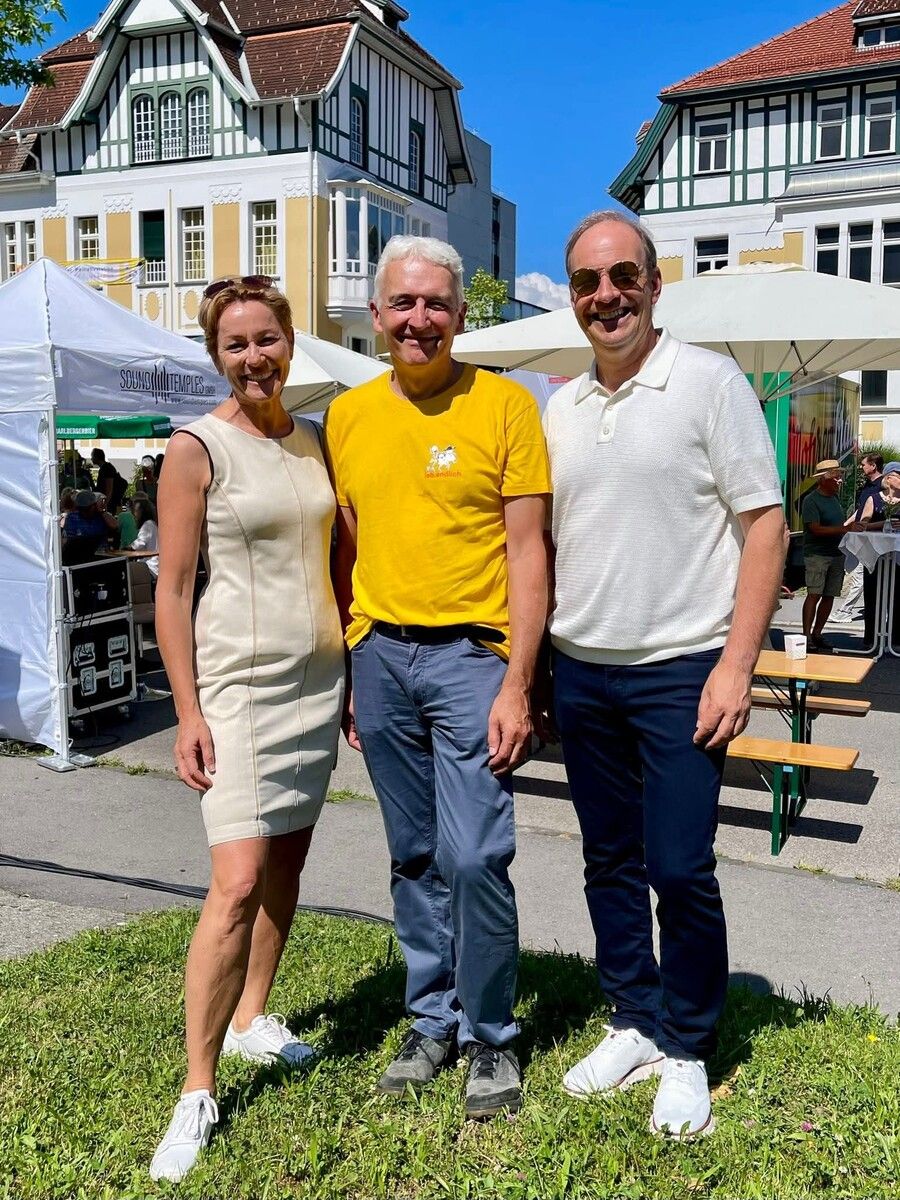 LR Martina Rüscher, OA Dr. Otto Gehmacher und Bgm. Dieter Egger (v.l.).⇒Stadt