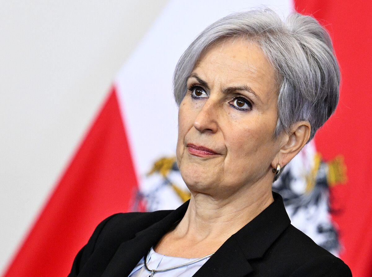Momentan ist Justizministerin Sporrer oberste Weisungsspitze. ⇒⇒APA/Techt