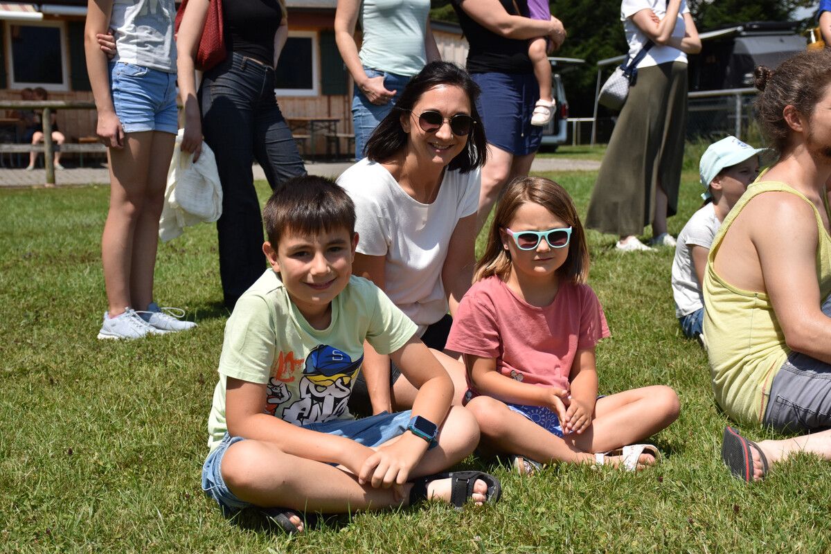Paul und Rosa mit Mama Madelene Mittersteiner.