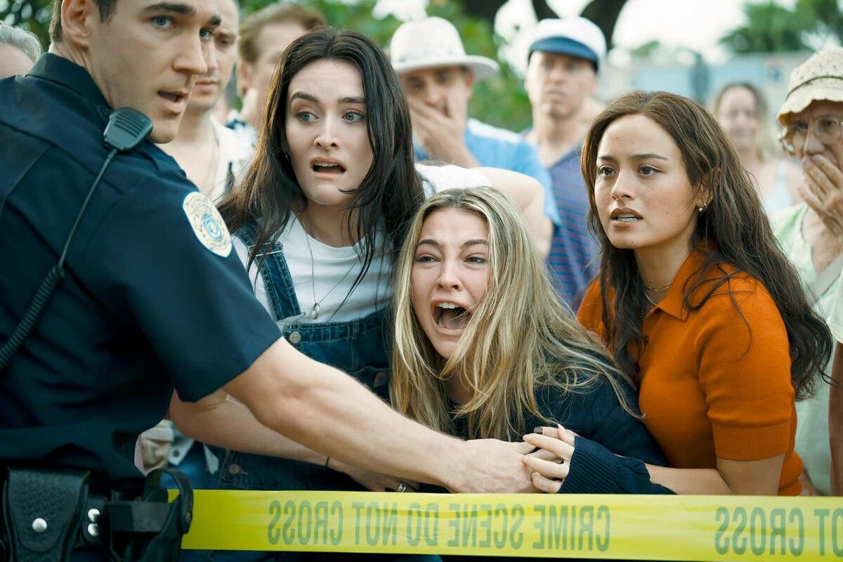 Sarah Pidgeon, Madelyn Cline, und Chase Sui Wonders.⇒Sony Pictures