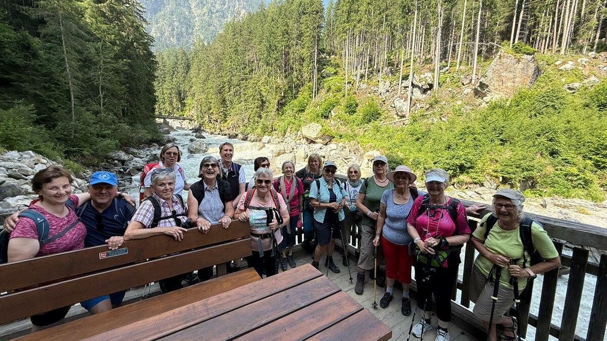 Wandern, Wasserfall und Wohlgefühl: Die Lustenauer Wanderwoche begeisterte im Tiroler Ötztal.⇒Vorarlberg 50Plus Lustenau