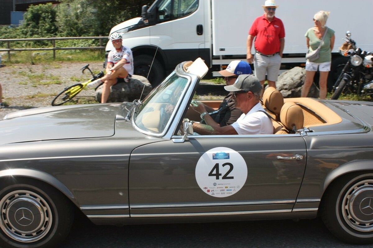 Wetterglück für die Silvretta Classic auch beim Halt in Muntlix. ⇒VN/TK