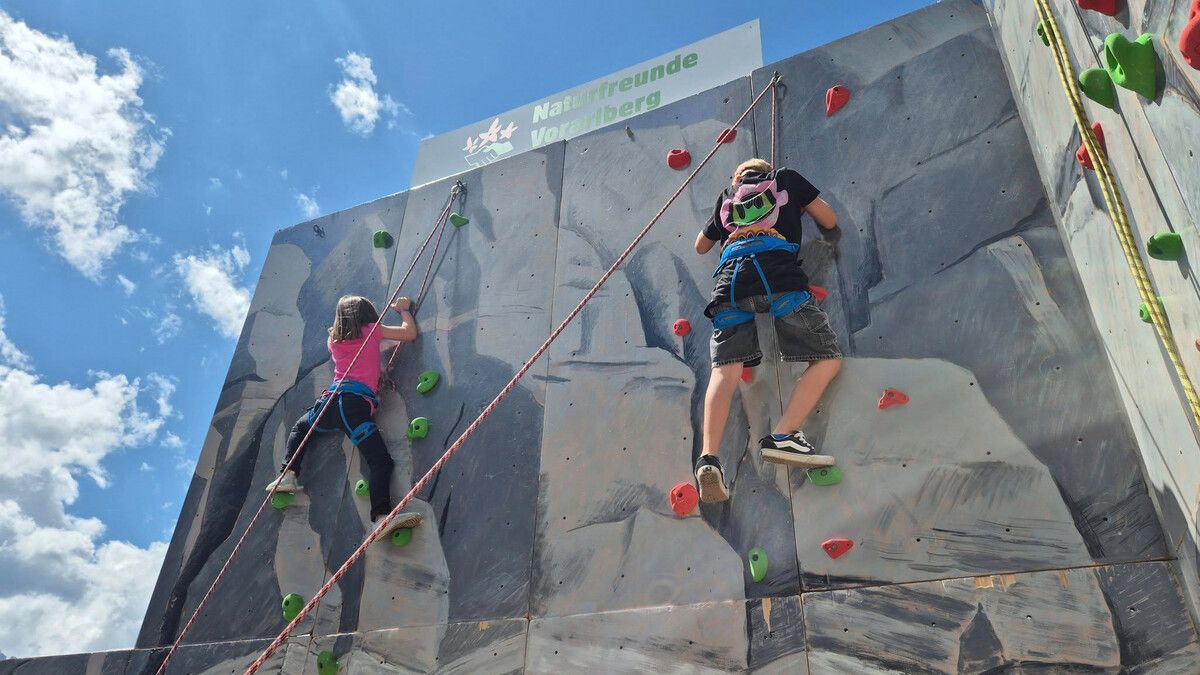 3D-Kletterwand, Kinderlachen und Teamgeist: Die Naturfreunde-Jugend rockte das Woodrock Festival.⇒Naturfreunde Bludenz