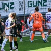 Mit ausländischen Spielerinnen in den Neustart