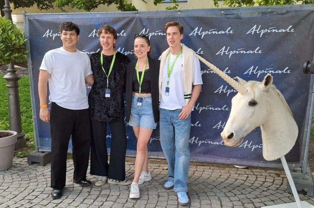 Bei der Alpinale: Alexander Au Yeong, Simon Latzer, Annelie Straub und Matthias Latzer.