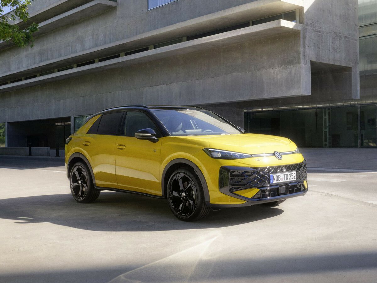 Bestseller in den Startlöchern: VW schickt die zweite Generation des T-Roc auf die Straße. ⇒Werk