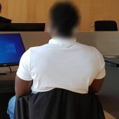 Wutattacke auf die Tür des Nachbarn