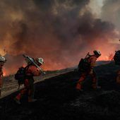 Neues Feuer nahe Los Angeles zwingt Einwohner zur Flucht