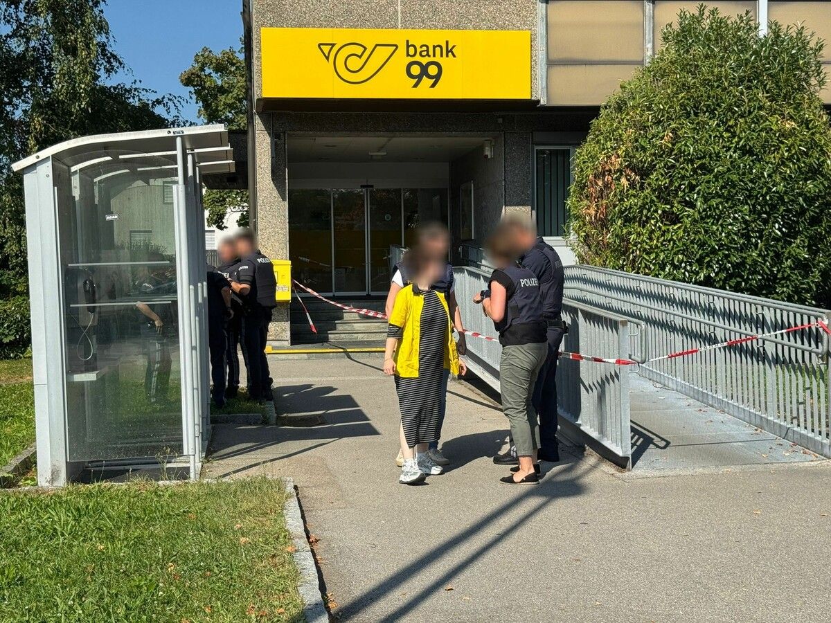Die Postfiliale an der Bahnhofsstraße in Götzis wurde zum Tatort eines Raubüberfalls. ⇒vol/Waanders