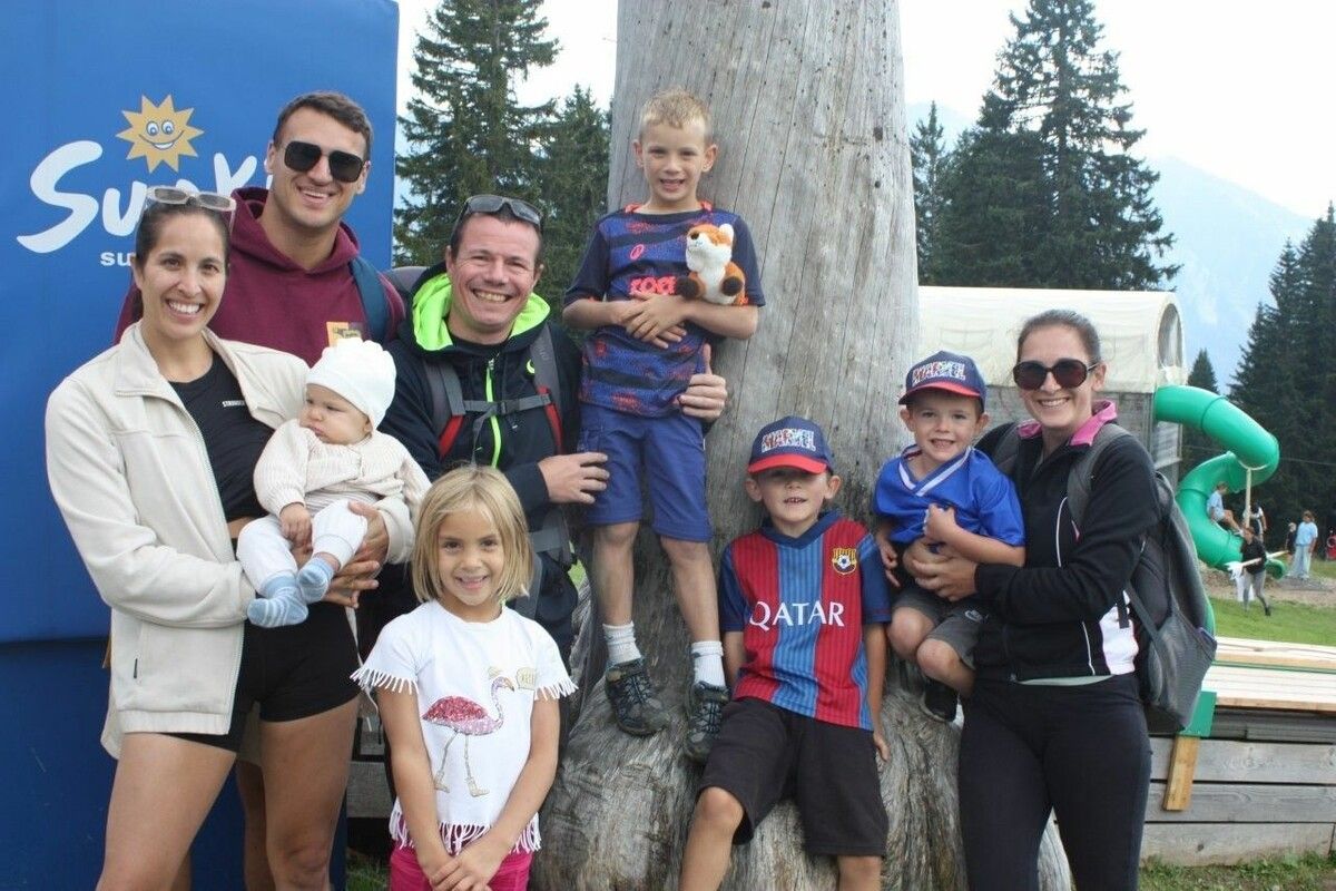 Dominic und Nancy Hehle mit ihren Kindern und Verwandten hatte viel Spaß in Laterns.⇒ vn/TK