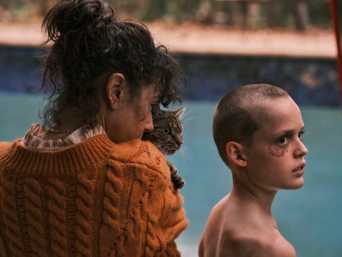 Ein Geschwisterpaar entdeckt im Haus ihrer Pflegemutter ein verstörendes Ritual. ⇒Sony Pictures