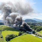 Eine gigantische Rauchwolke über Götzis