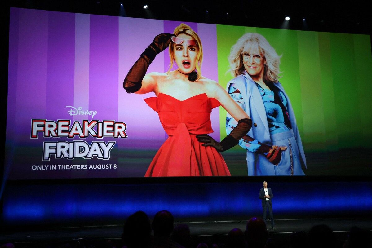 „Freakier Friday“ ist die Fortsetzung des beliebten Films von 2003 mit Jamie Lee Curtis und Lindsay Lohan.⇒VALERIE MACON / AFP