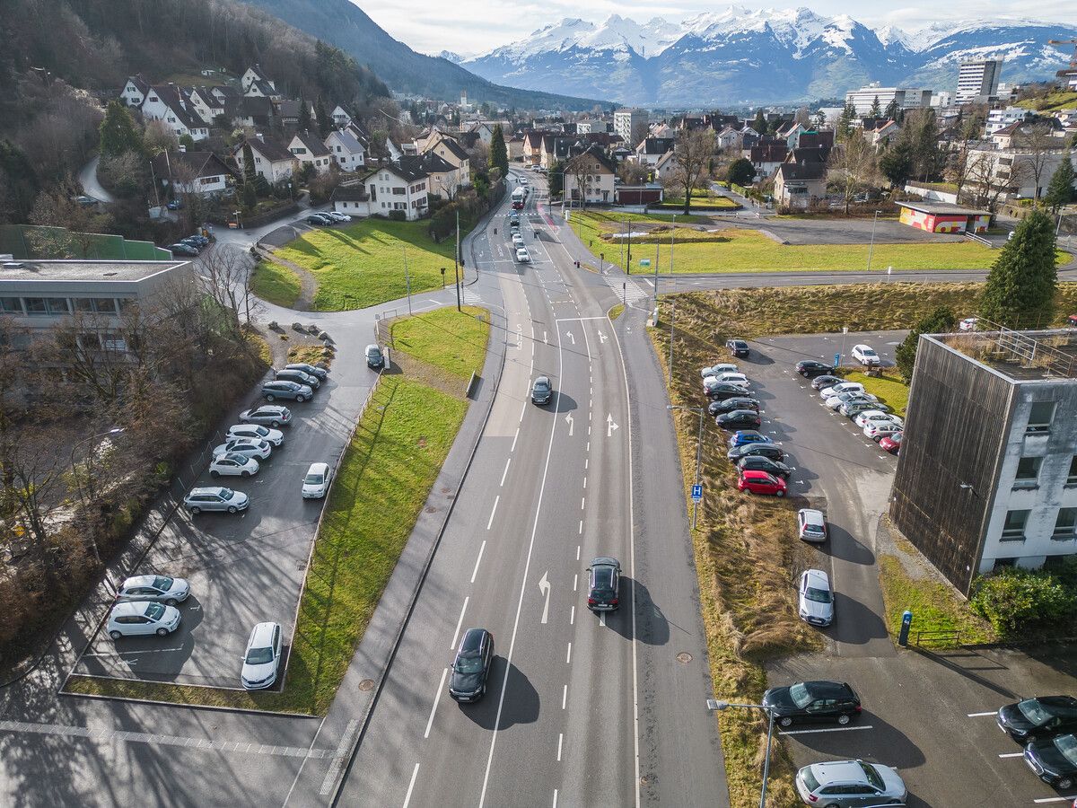 Gegenstand der Enteignungsverfahren sind Grundstücke in Tisis. Enteignung in dem Sinn, dass das Land unter den Grundstücken den Tunnel bauen darf. ⇒VN