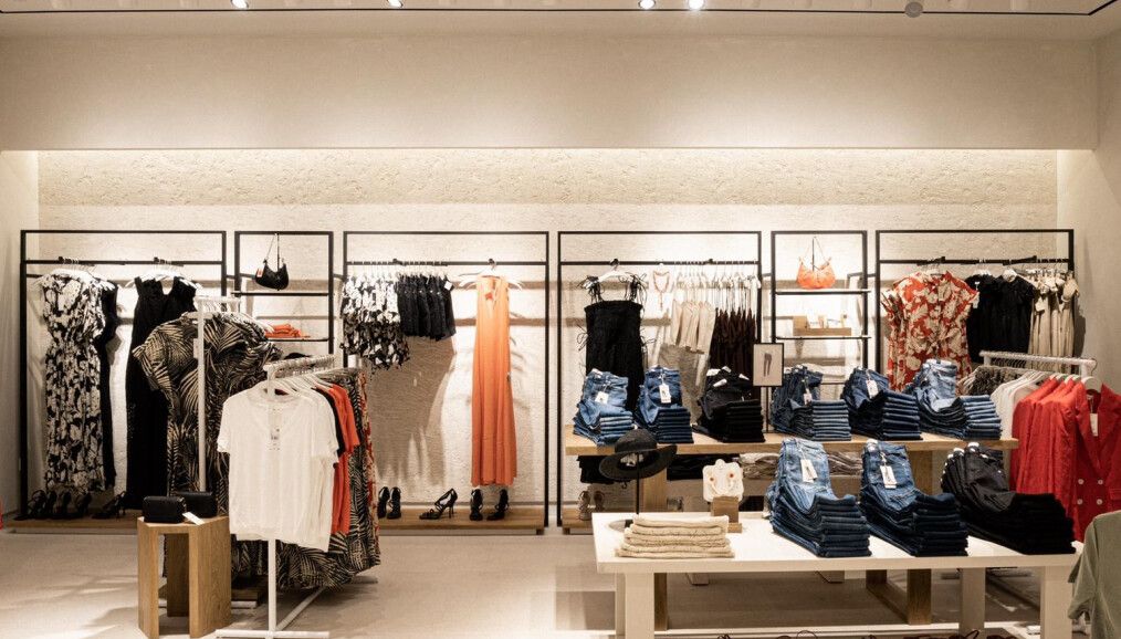 Helle Farben, nachhaltige Materialien und Mode: In Dornbirn entsteht gerade der Shop für eine weltweit angesagte Modekette. ⇒FA