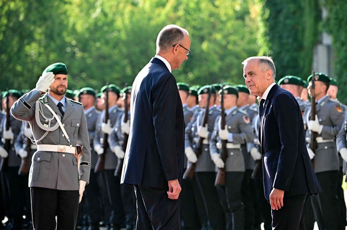 Kanada will mehrerer U-Boote kaufen. Thyssenkrupp sei eines von zwei Unternehmen in der engeren Auswahl, sagte Premierminister Mark Carney nach einem Treffen mit Kanzler Friedrich Merz in Berlin.