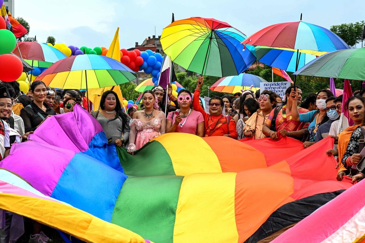 Mitglieder der LGBTQ-Community nehmen an einer Pride-Parade in Kathmandu teil und setzen ein Zeichen für Gleichberechtigung. AFP (5)