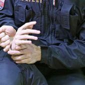 Autoknacker brach Polizeibeamten die Nase