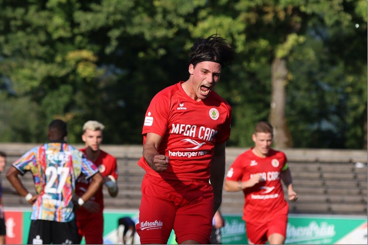 Nicolai Bösch traf doppelt für den FC Dornbirn.⇒TK