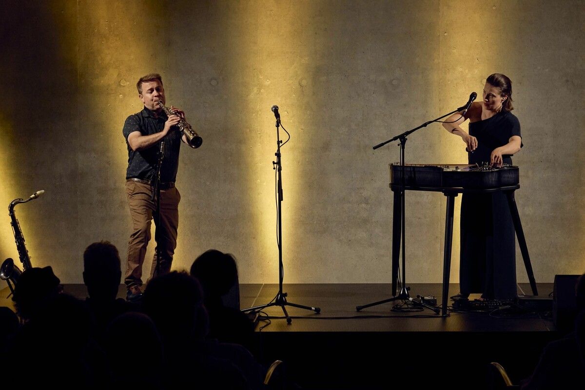 „Nordic Cool”: Melancholie trifft Mitsing-Pop: Ida Elina und Jukka Perko. ⇒Anja KöhleR
