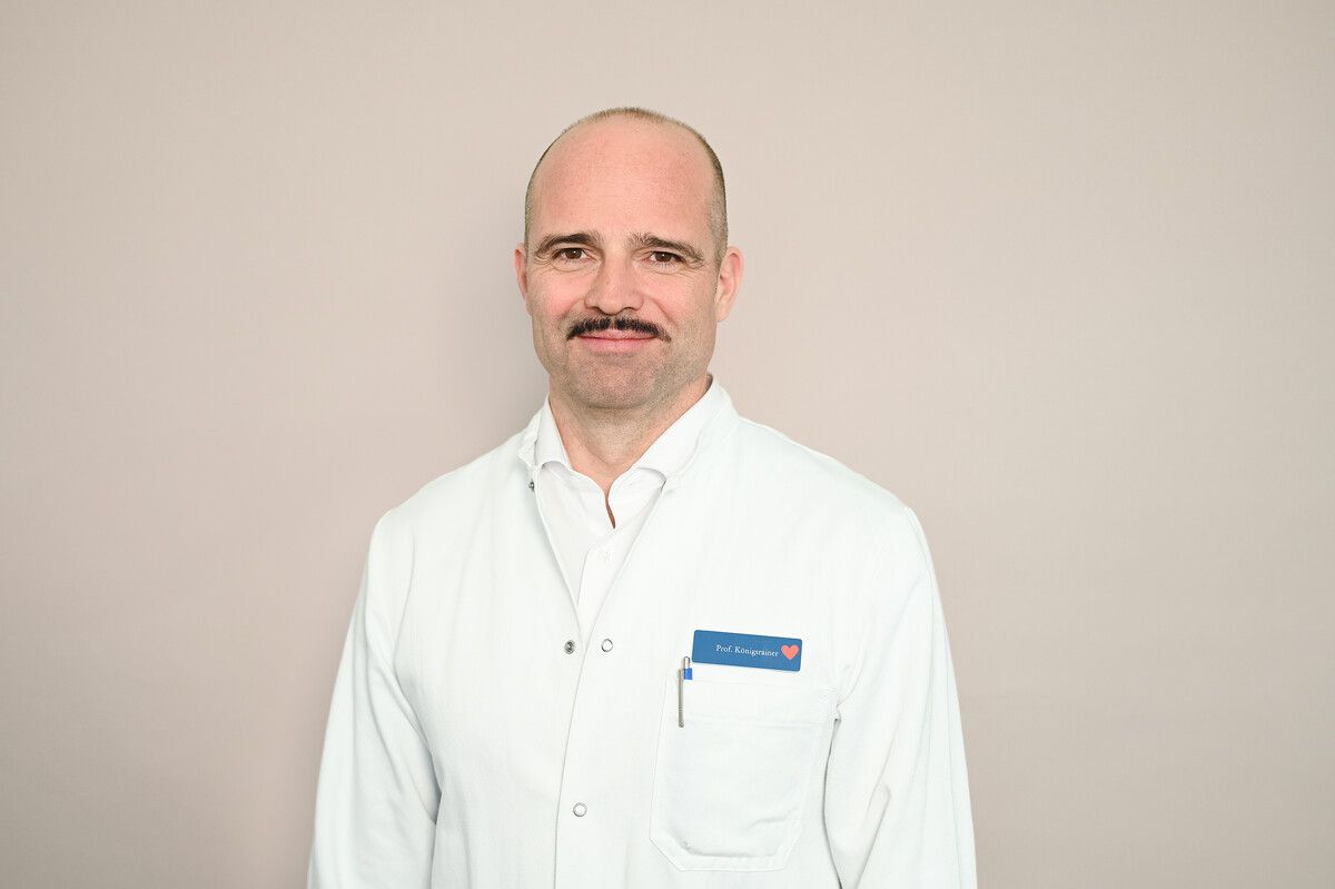 Prof Dr. Königsrainer ist Facharzt für Chirurgie und Viszeralchirurgie. ⇒VLKH