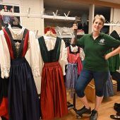 Traditionelle Trachten genau im Blick