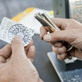 Ermittlungen gegen den „Pickerl-Service“