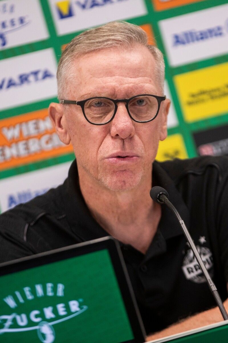 SK Rapid mit Neo-Coach Peter Stöger trifft heute auf Dundee United.⇒gepa