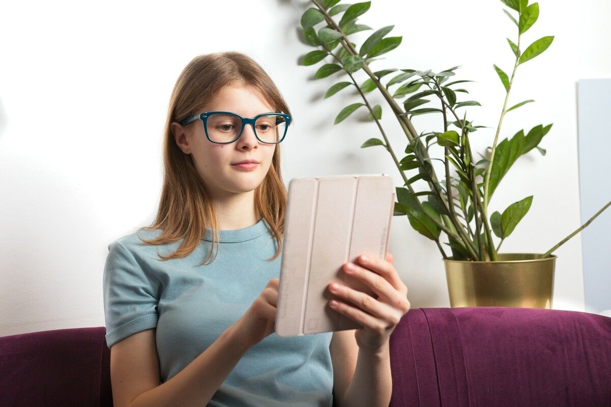 Tablets gehören heutzutage auch schon zum Schulalltag.⇒Bundesinnung