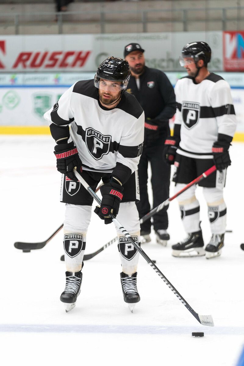 Verteidiger Ivan Korecky und Co. starten in die Vorbereitung auf die ICE-Liga.⇒vn-stiplovsek