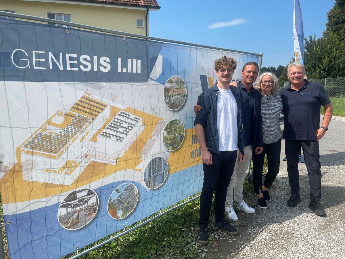 V.l.n.r.: Architekt Jan Enzlberger, GF Hansesun Schweiz Robert Veronik, Verwaltungsrats-Präs. Susanne Glatzel und Marketingleiter Andreas Müller.⇒VN/sca