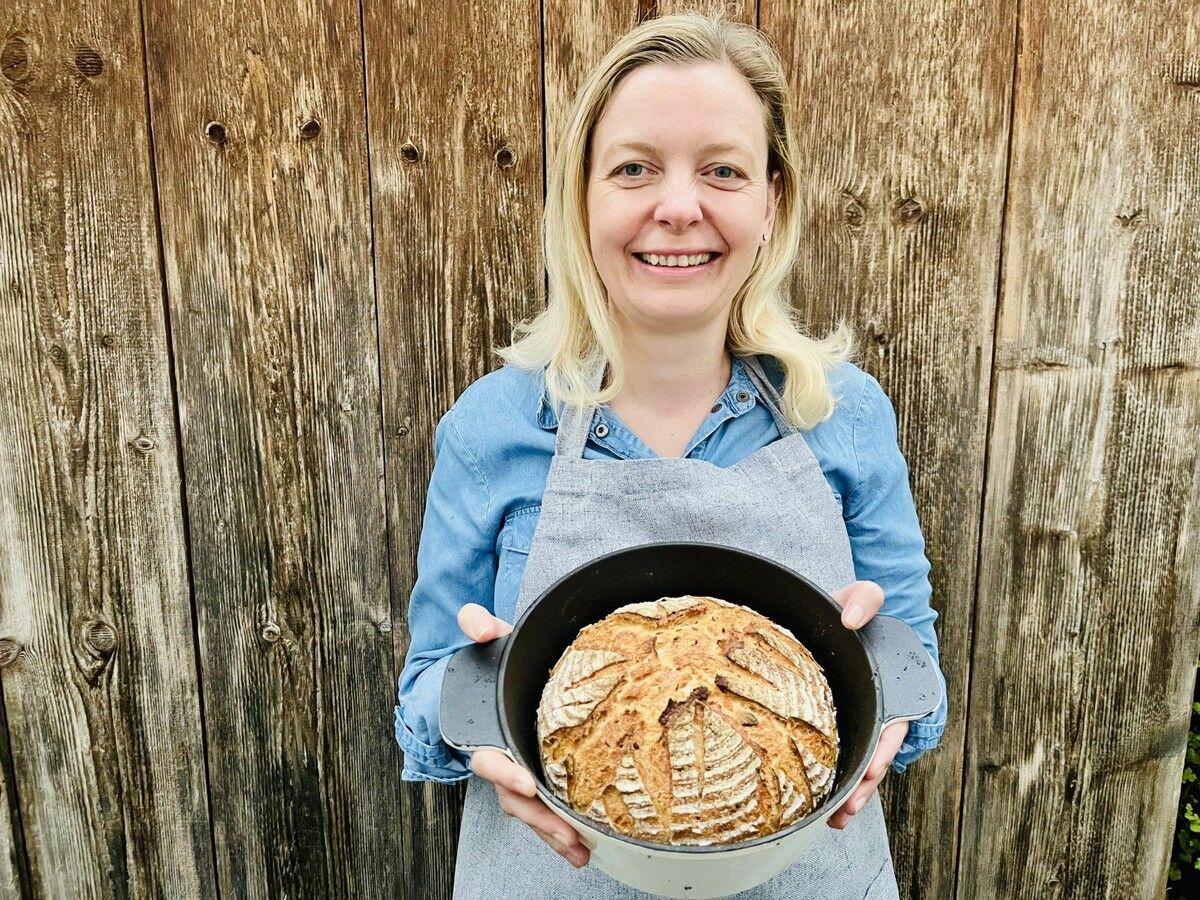 Alexandra Frick hat ein passendes Rezept für ein einfaches Topfbrot. ⇒AFB