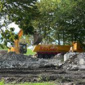 Hallenbad-Abriss hat begonnen