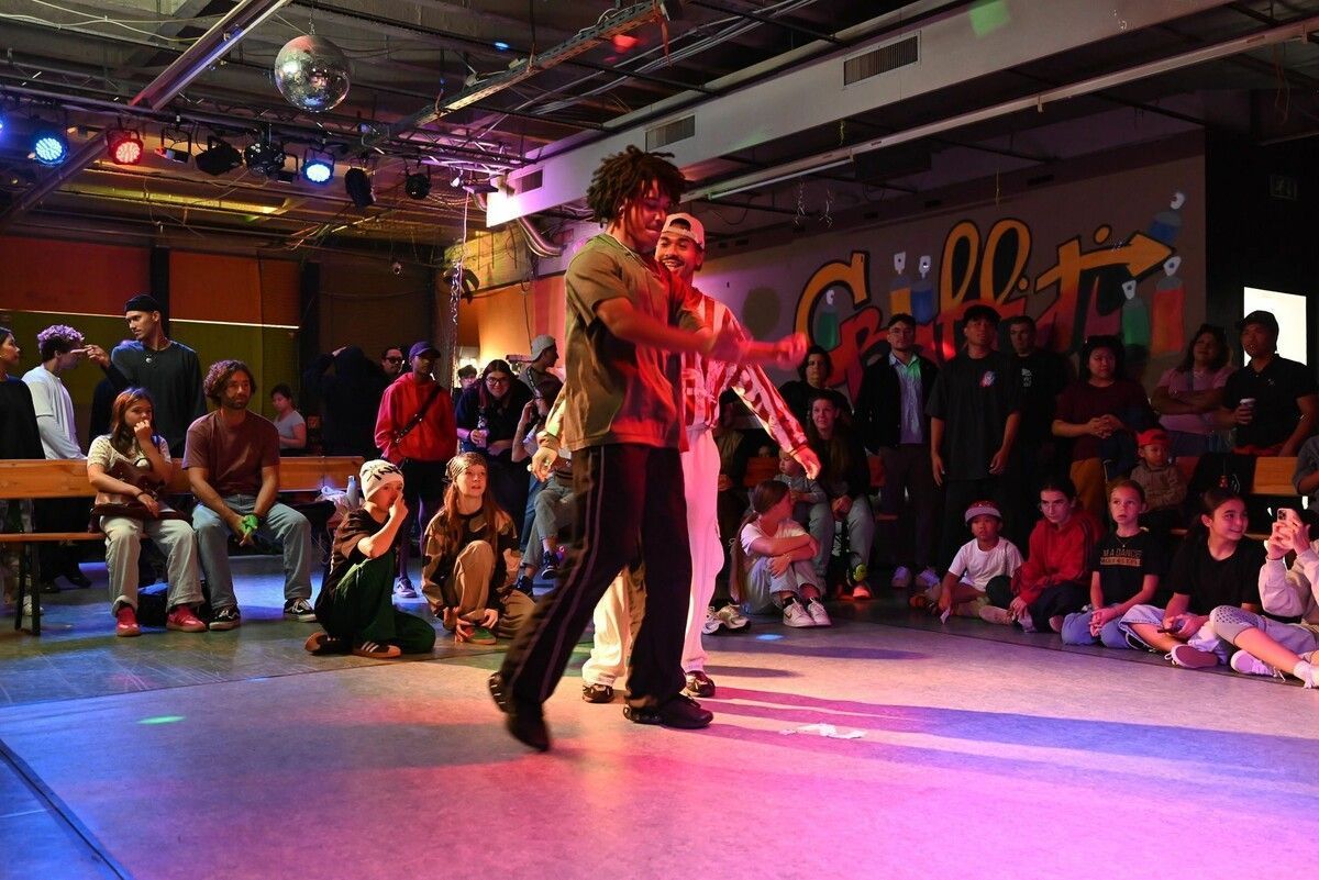 Beim Hip-Hop-Dance-Battle überzeugten die über 60 Tänzerinnen und Tänzer mit coolen Moves und großartiger Körperbeherrschung.⇒bvs (4)