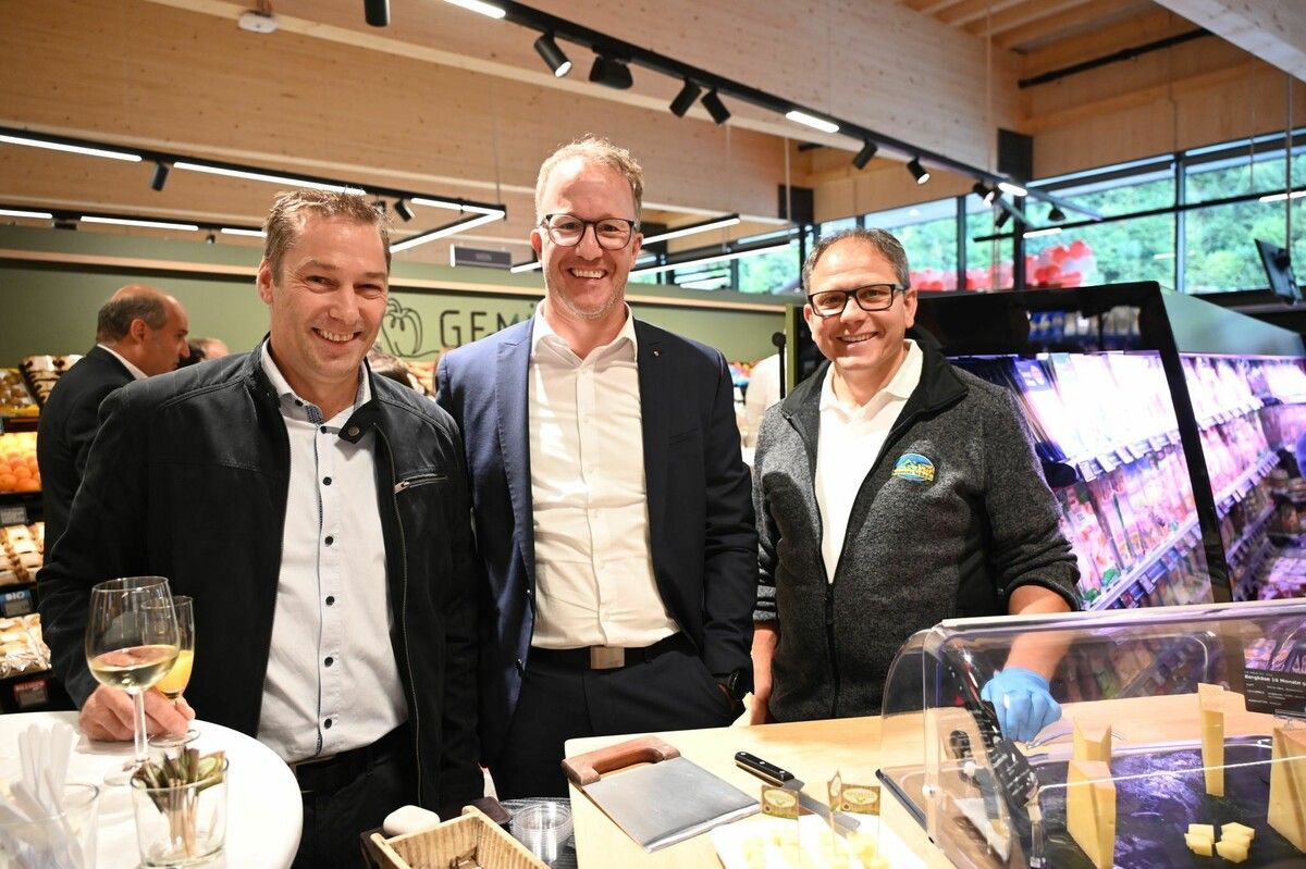 Bürgermeister Martin Burtscher, Landesrat Christian Gantner und Markus Hartmann.