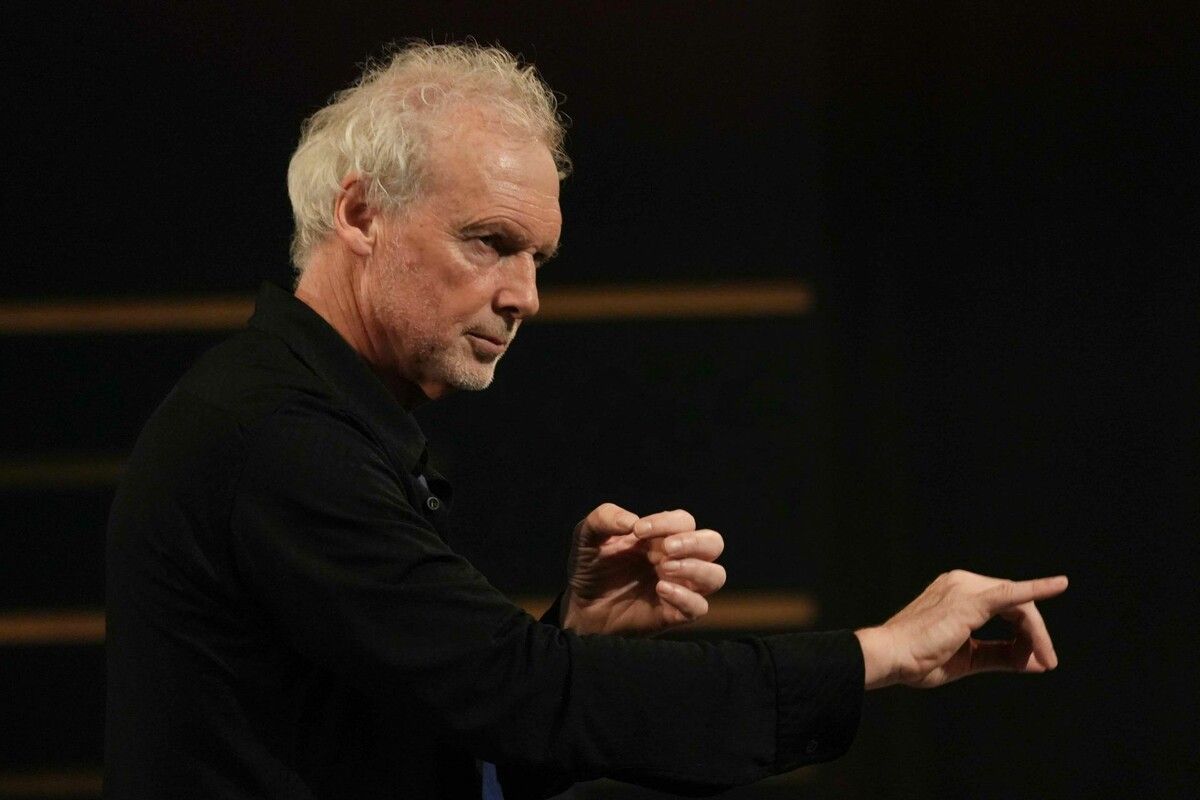 Christian Muthspielmit dem Jazzorchester „Orjazztra Vienna“. ⇒Dombrowski