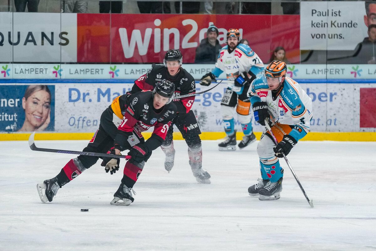 Daniel Woger wird zum Saisonauftakt heute in Linz noch geschont. Bei der Heimpremiere am Sonntag (16 Uhr) im Westderby gegen Innsbruck soll der Routinier aber wieder auf dem Eis stehen.⇒VN/STiplovsek
